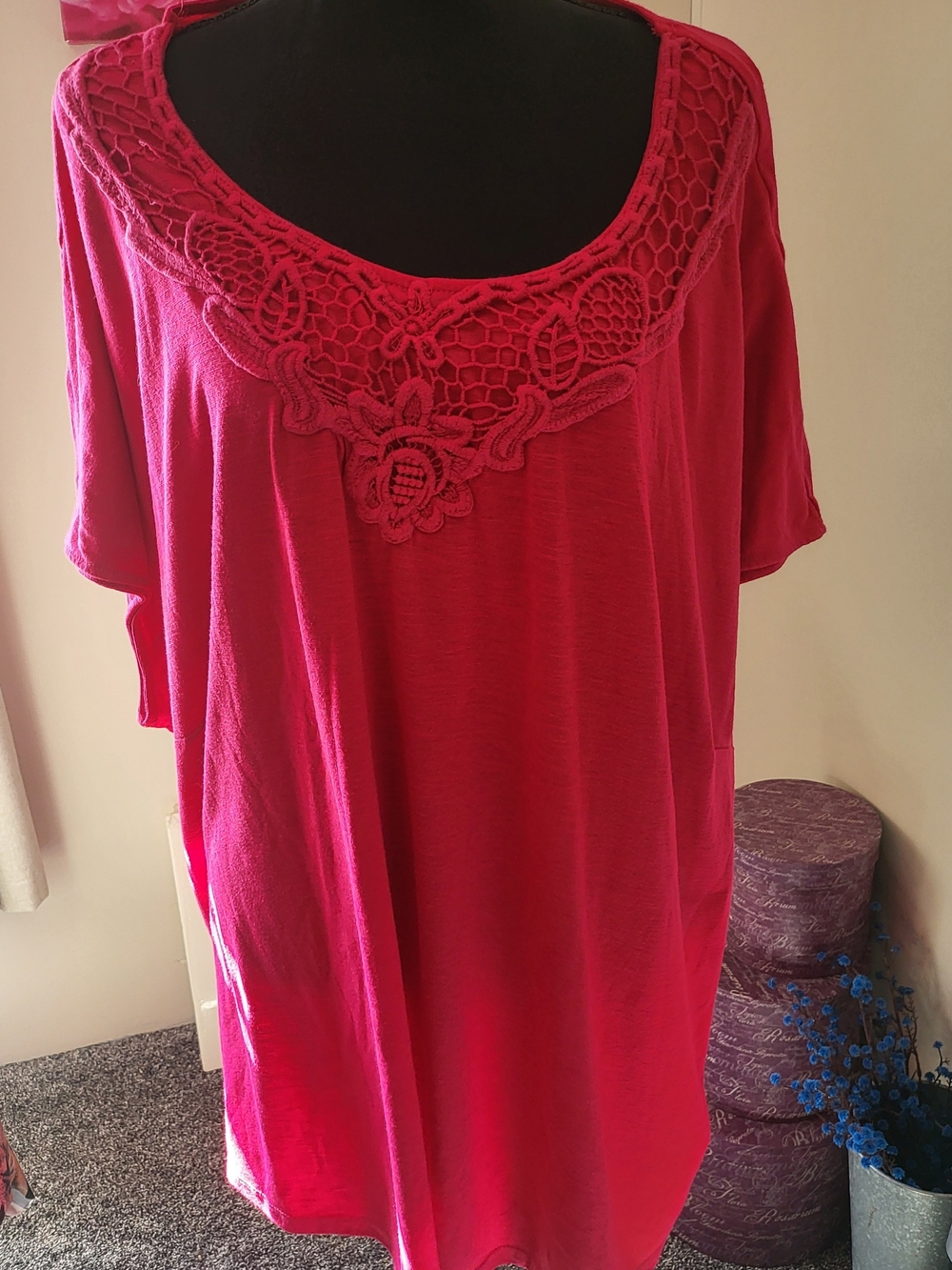 Avenue Hot Pink Crochet-Trim Short Sleeve Tunic